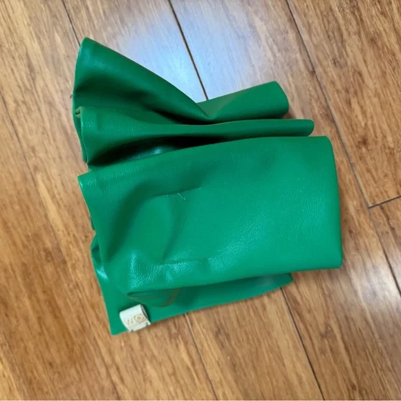 William Okpo Handmaids Tale Headband - Picture 8 of 8